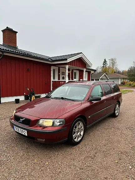 Volvo V70 2002 photo 2