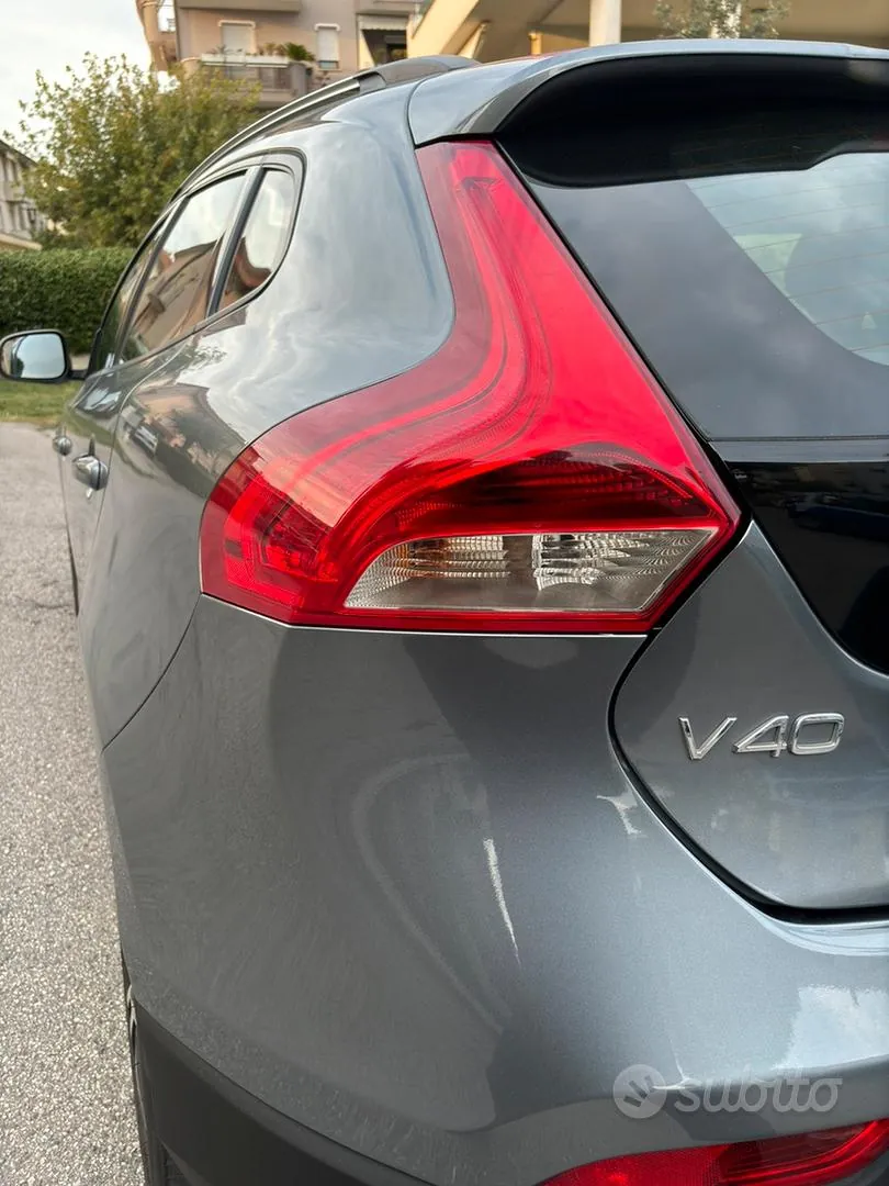 Volvo V40 2016 photo 4