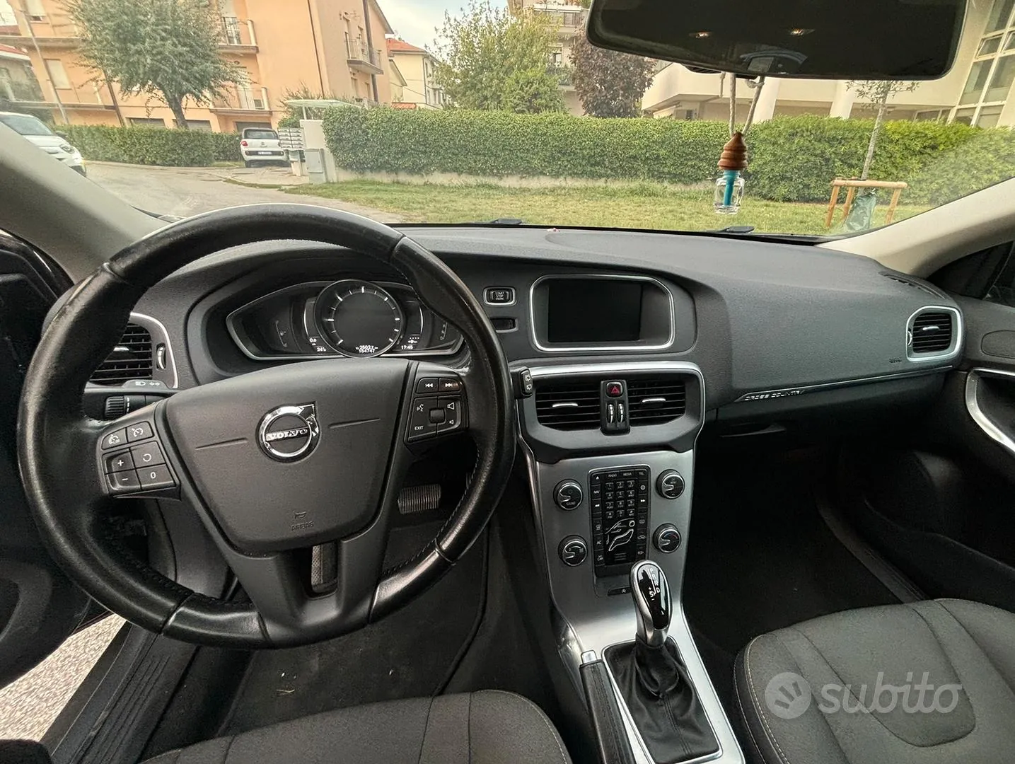 Volvo V40 2016 photo 5