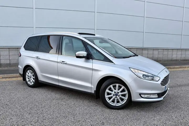 Ford Galaxy 2015 photo 3