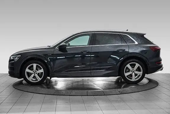 Audi E-Tron 2022 photo 2