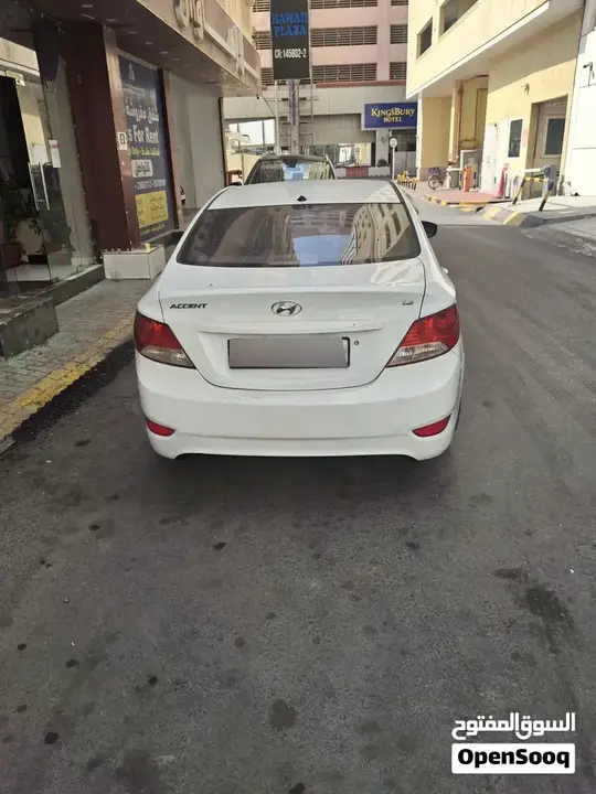 Hyundai Accent 2013 photo 3