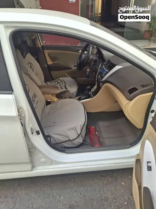 Hyundai Accent 2013 photo 4
