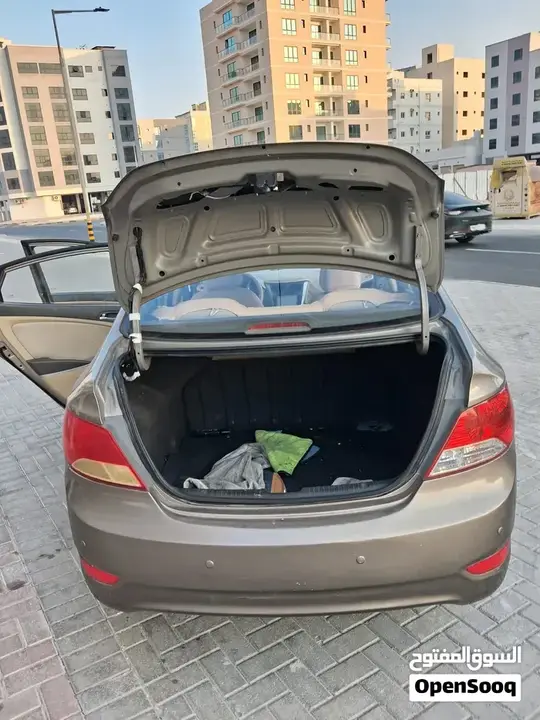 Hyundai Accent 2013 photo 5