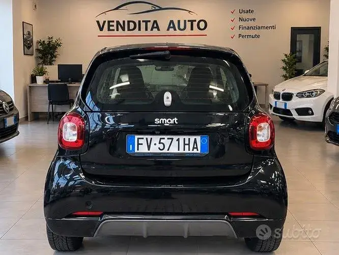 Smart Fortwo 2019 photo 3
