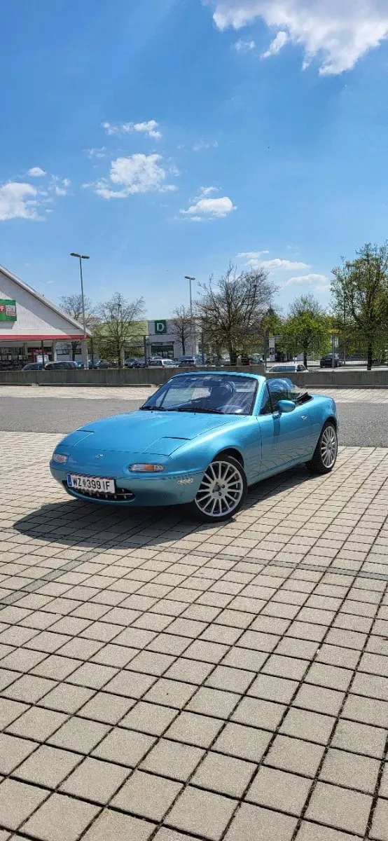 Mazda Mx-5 1990 photo 2