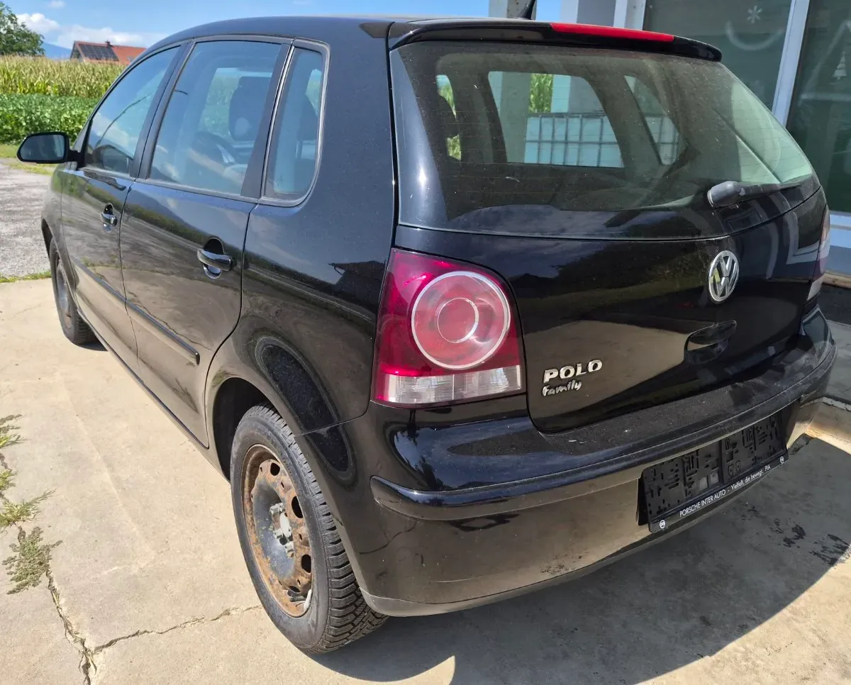 Volkswagen Polo 2008 photo 3