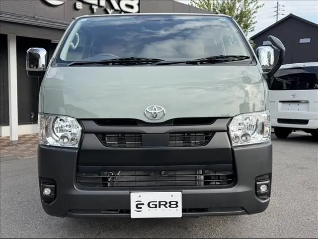 Toyota Hiace 2025 photo 2