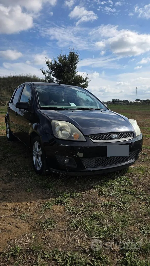 Ford Fiesta 2008 photo 2