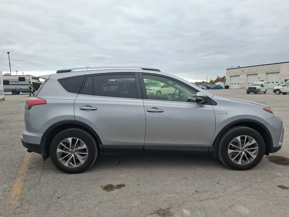Toyota Rav4 2018 photo 4