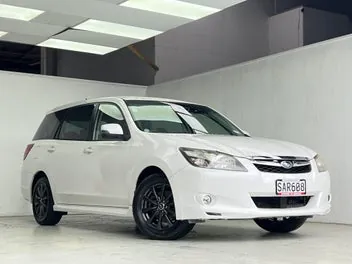 Subaru Exiga 2015 photo 2