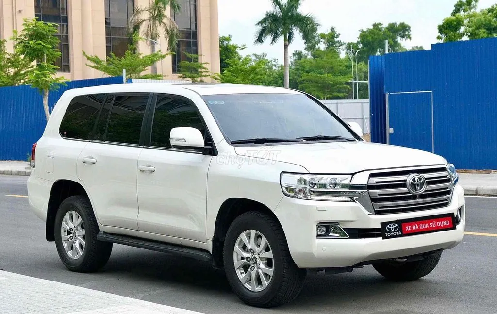 Toyota Land Cruiser 2020 photo 3