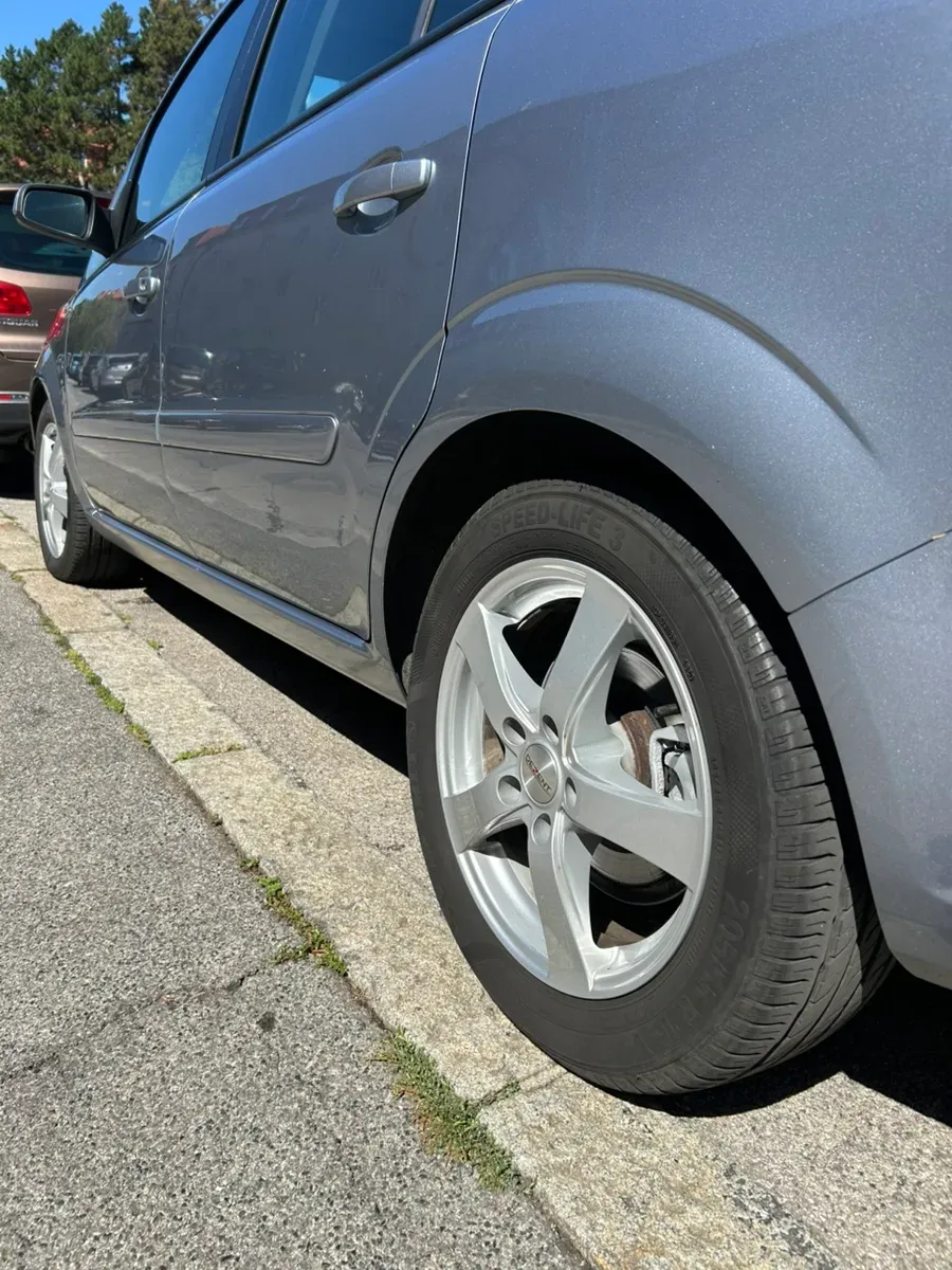 Opel Zafira 2006 photo 2