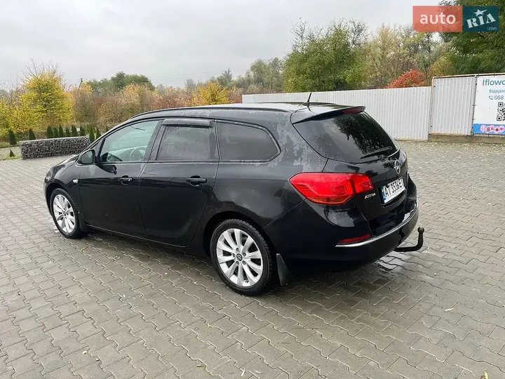 Opel Astra 2012 photo 5