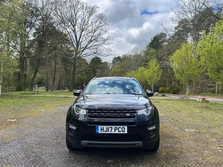 Land Rover Discovery Sport 2017 photo 2