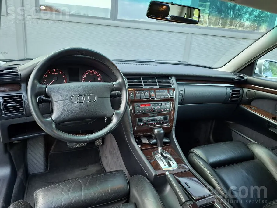 Audi A8 1996 photo 5