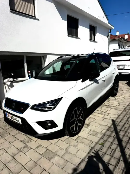 Seat Arona 2021 photo 3