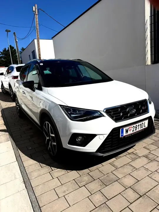 Seat Arona 2021 photo 2