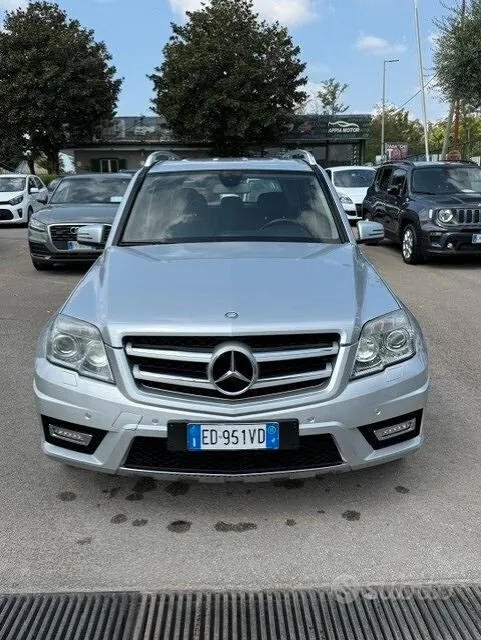 Mercedes-Benz Glk Class 2011 photo 2
