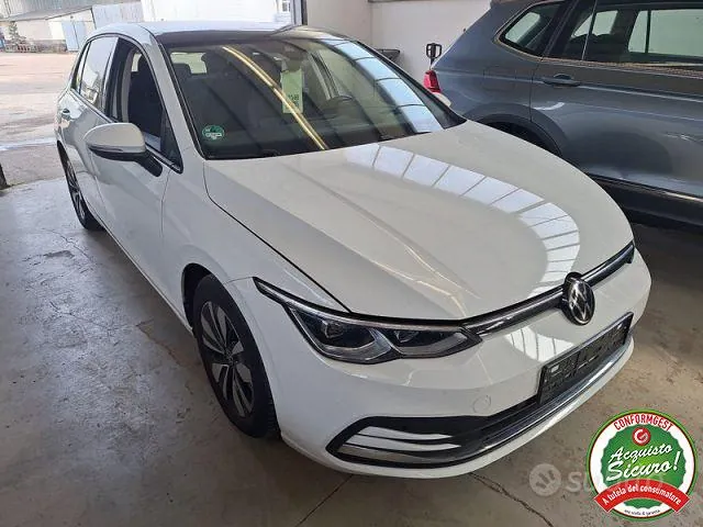Volkswagen Golf 2023 photo 2