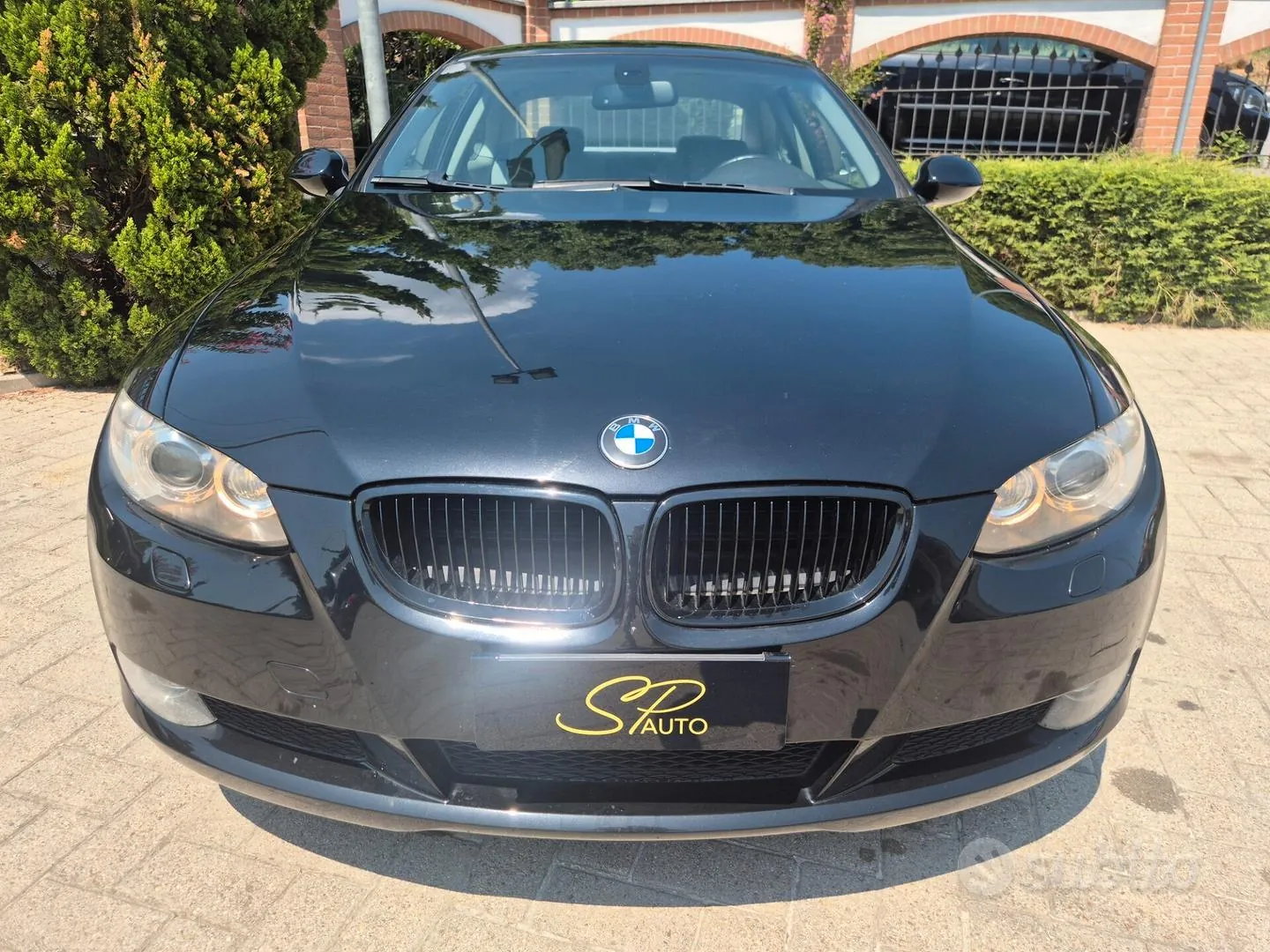 BMW 320I 2008 photo 2
