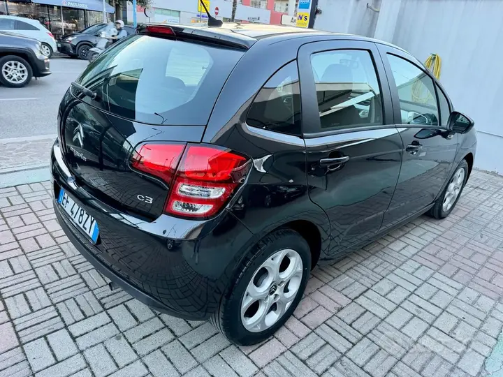 Citroen C3 2011 photo 2