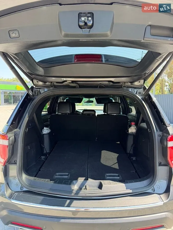 Ford Explorer 2018 photo 4