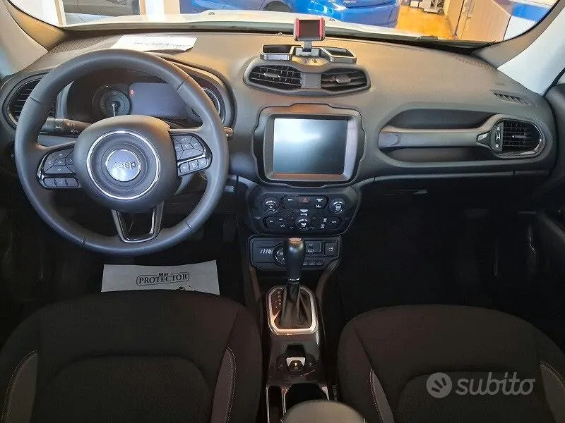 Jeep Renegade 2023 photo 4