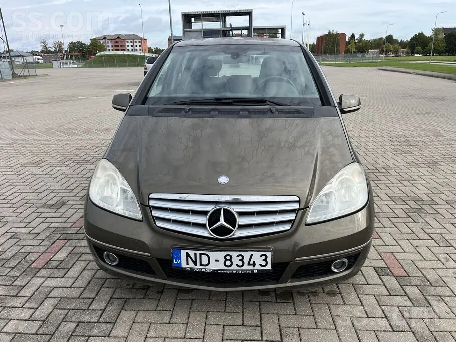 Mercedes-Benz A180 2008 photo 2