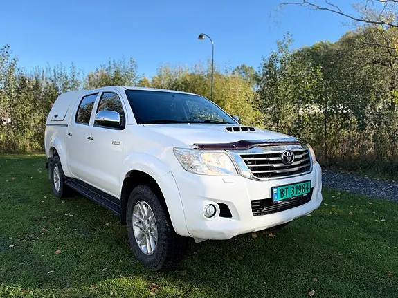 Toyota Hilux 2015 photo 2