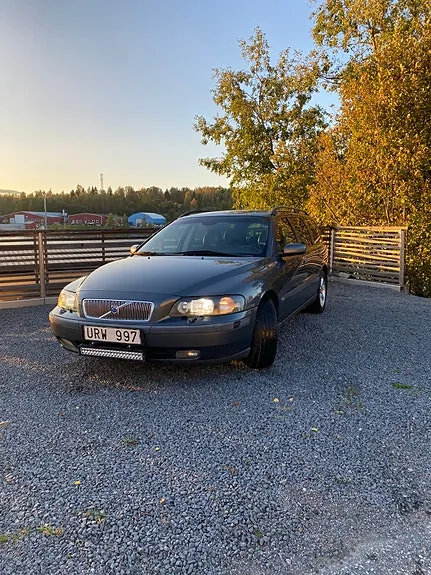 Volvo V70 2004 photo 2
