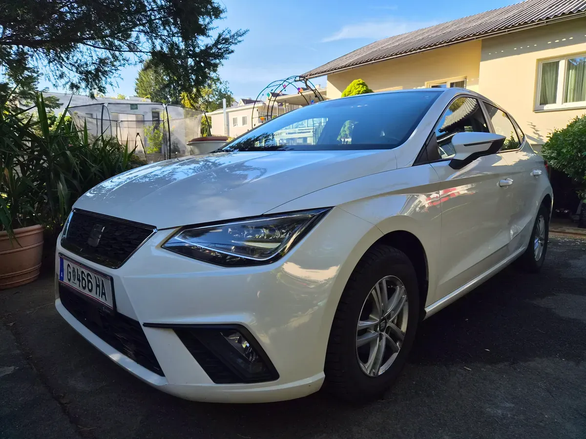 Seat Ibiza 2017 photo 2