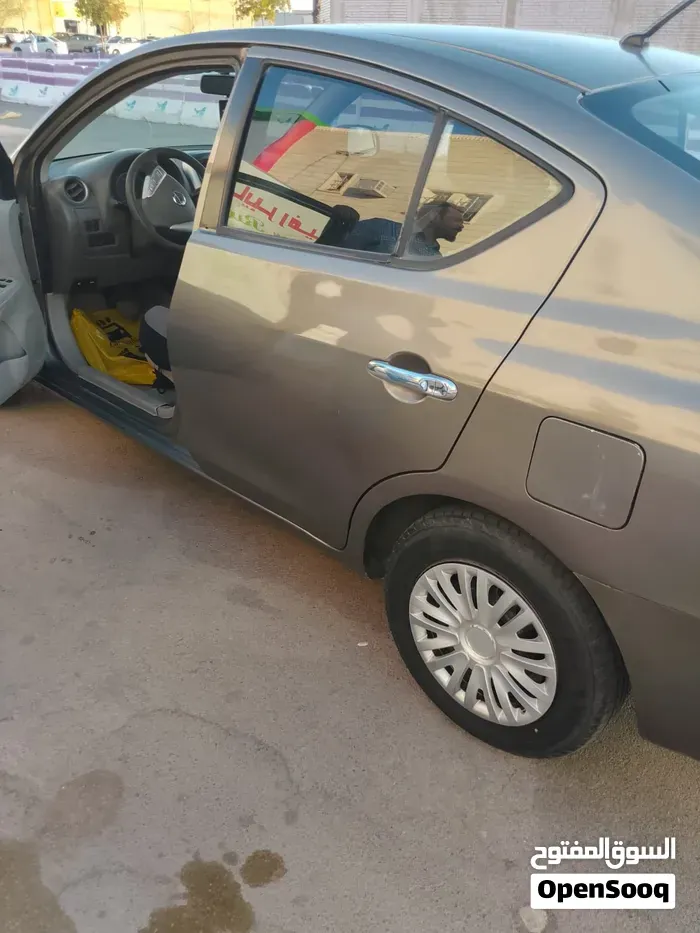 Nissan Sunny 2016 photo 3