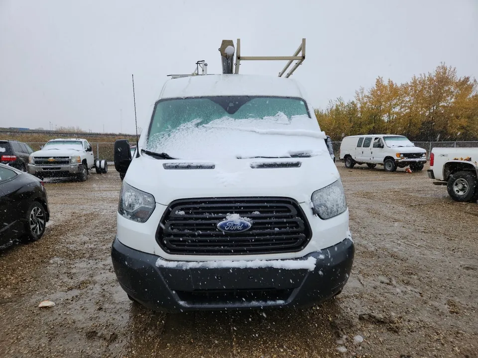 Ford Transit 2015 photo 2