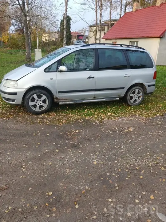 Volkswagen Sharan 2001 photo 4