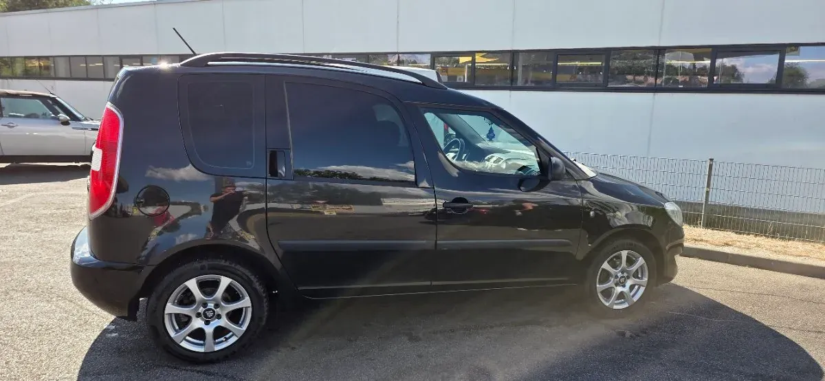 Skoda Roomster 2014 photo 2