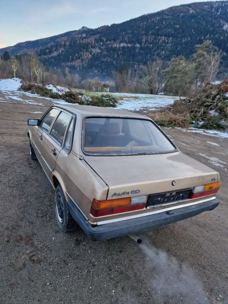 Audi 80 1982 photo 3