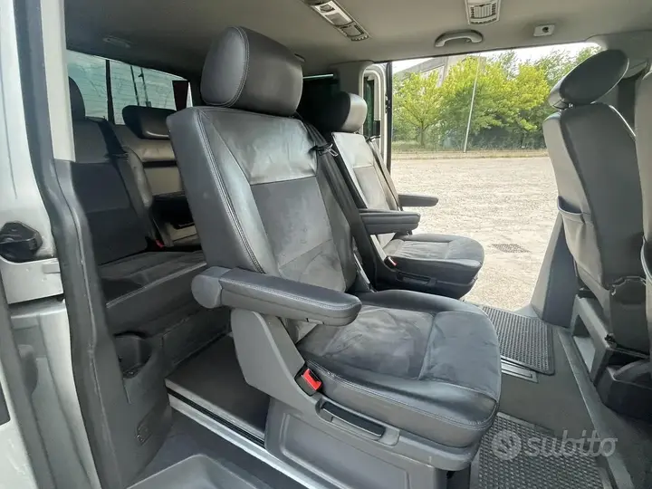 Volkswagen Multivan 2008 photo 5
