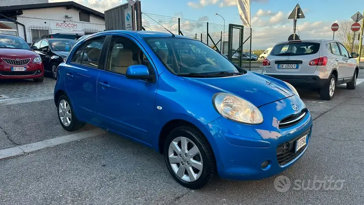 Nissan Micra 2011 photo 4