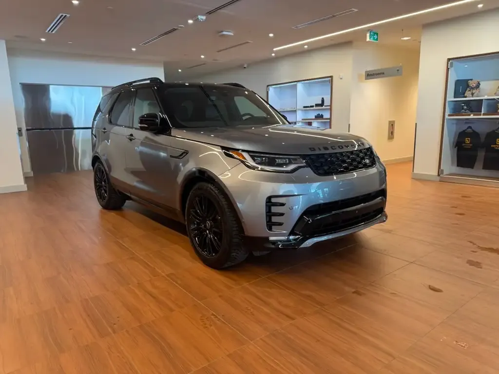 Land Rover Discovery 2025 photo 5