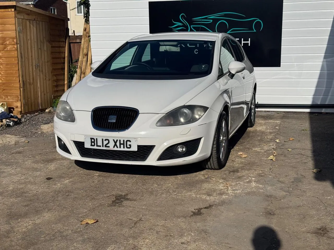 Seat Leon 2012 photo 3
