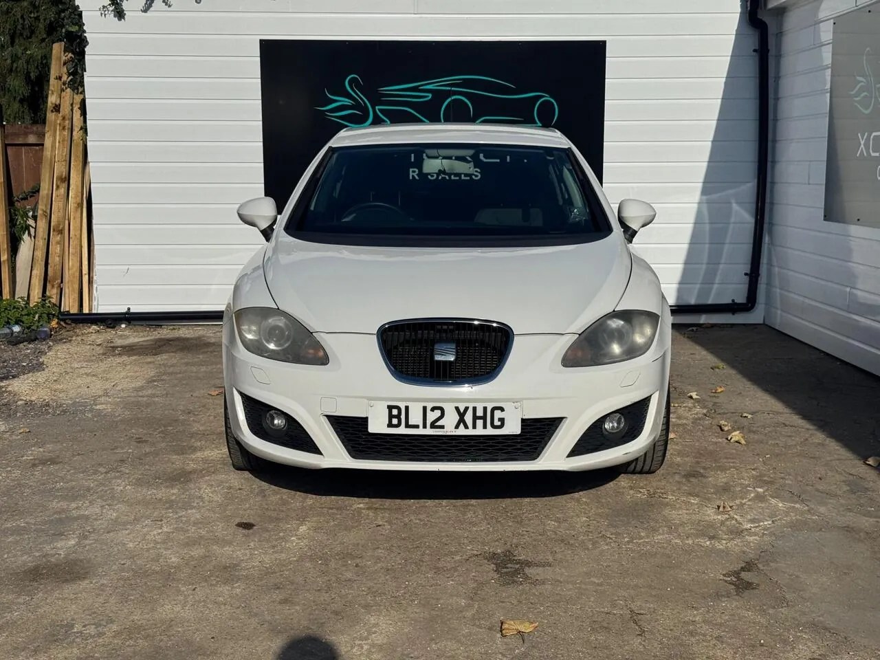 Seat Leon 2012 photo 2