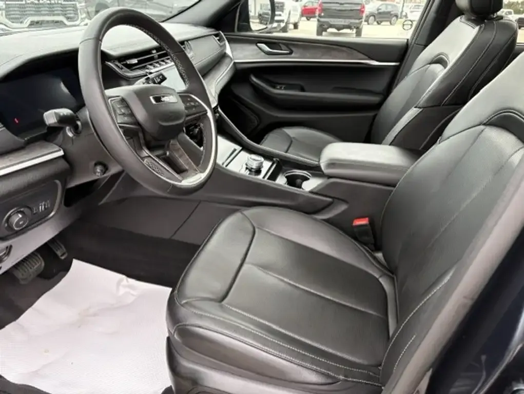 Jeep Grand Cherokee 2024 photo 5