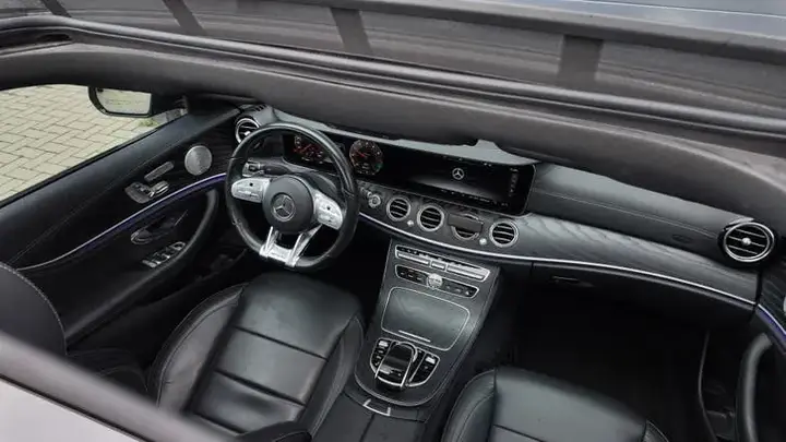 Mercedes-Benz E-Class 2019 photo 2