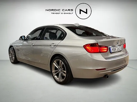 BMW 318D 2015 photo 2