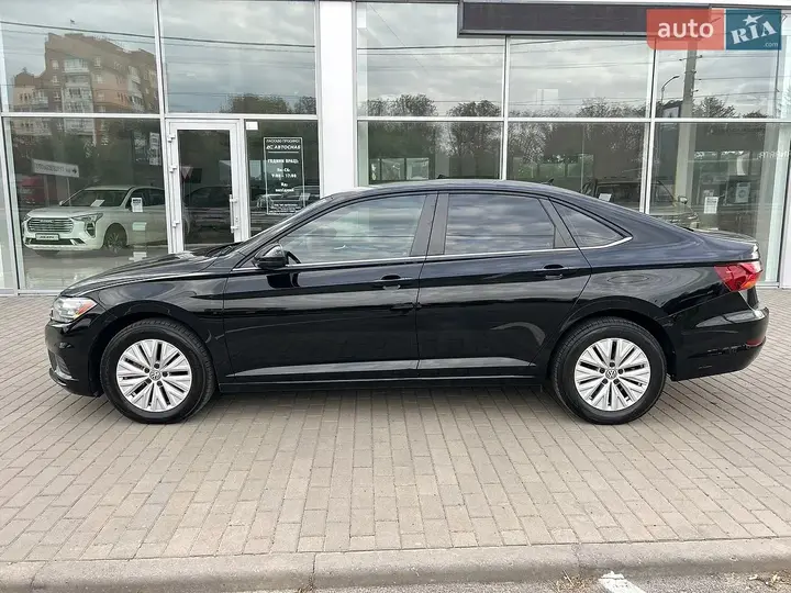 Volkswagen Jetta 2019 photo 4