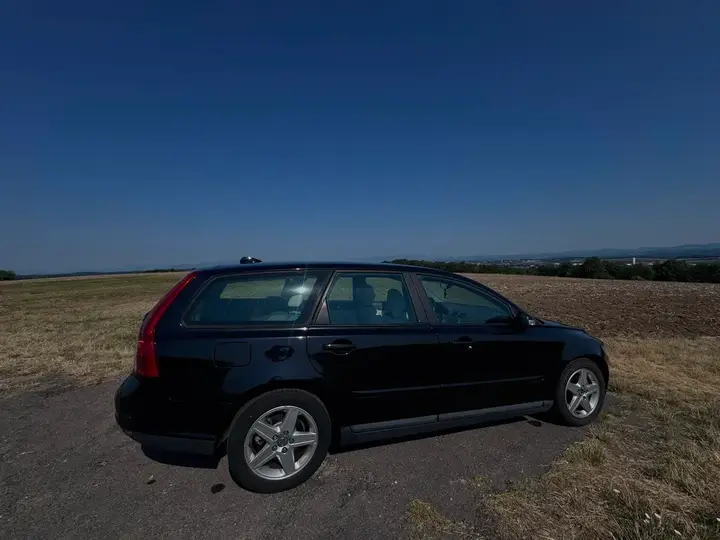 Volvo V50 2007 photo 2