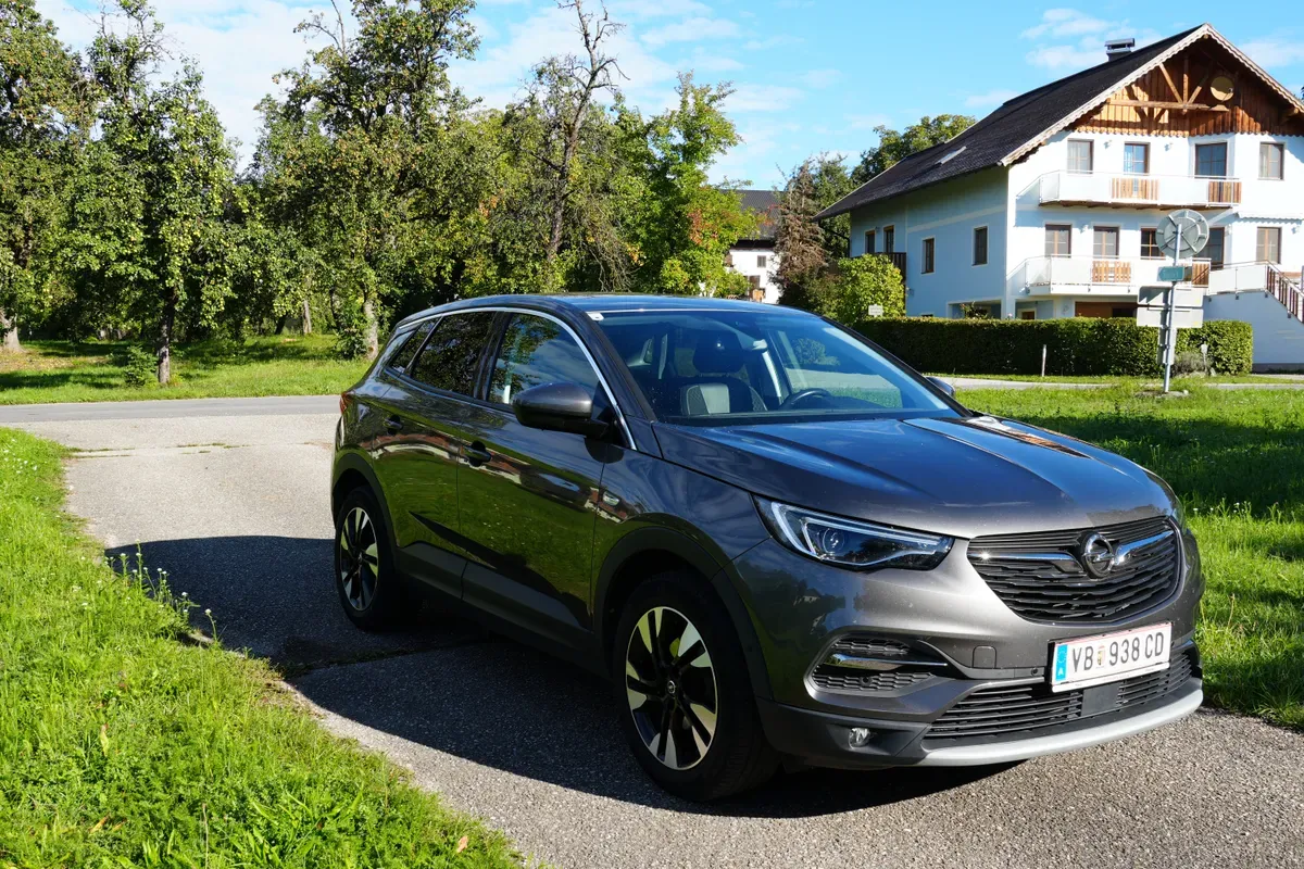 Opel Grandland X 2018 photo 2