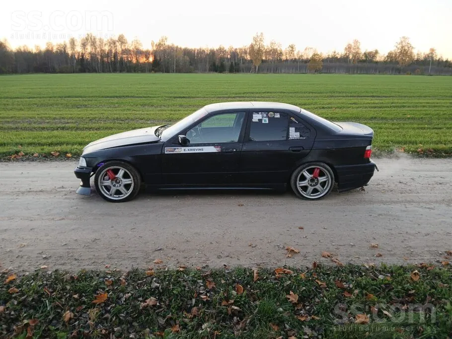 BMW 320 1992 photo 2