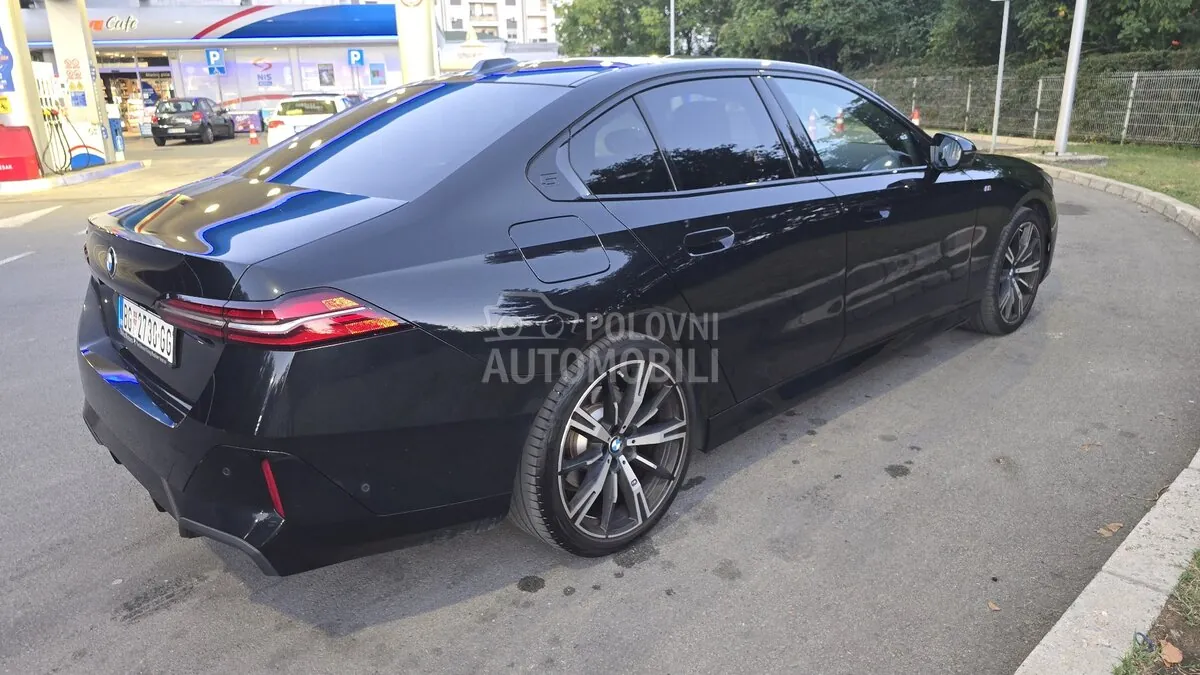 BMW 520 2023 photo 2